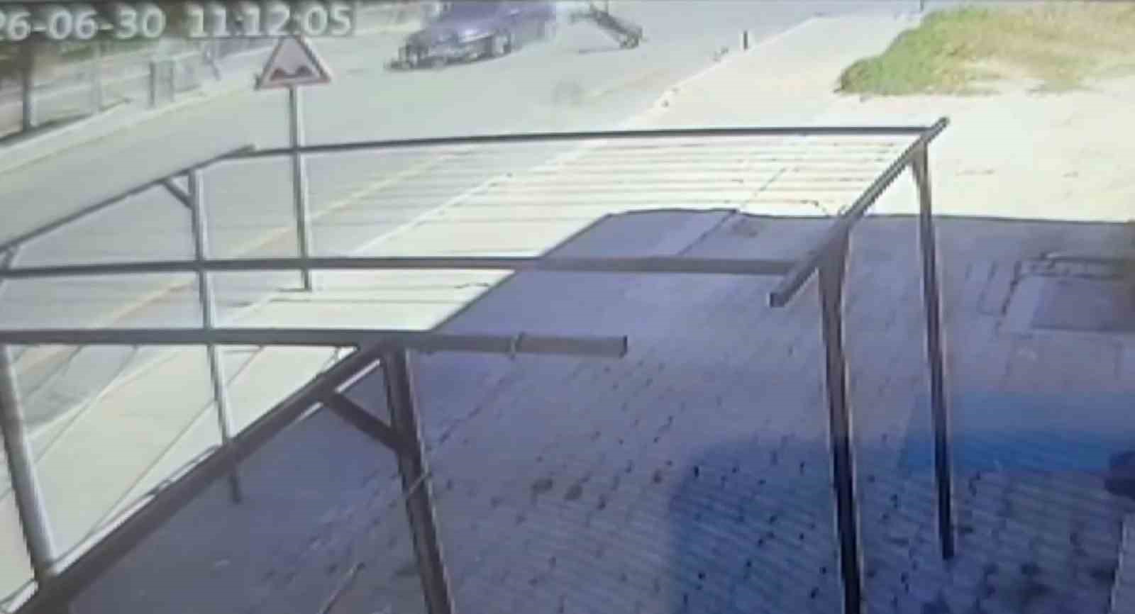 nevsehir-de-otomobil-ile-motorlu-bisiklet-carpisti-1-yarali