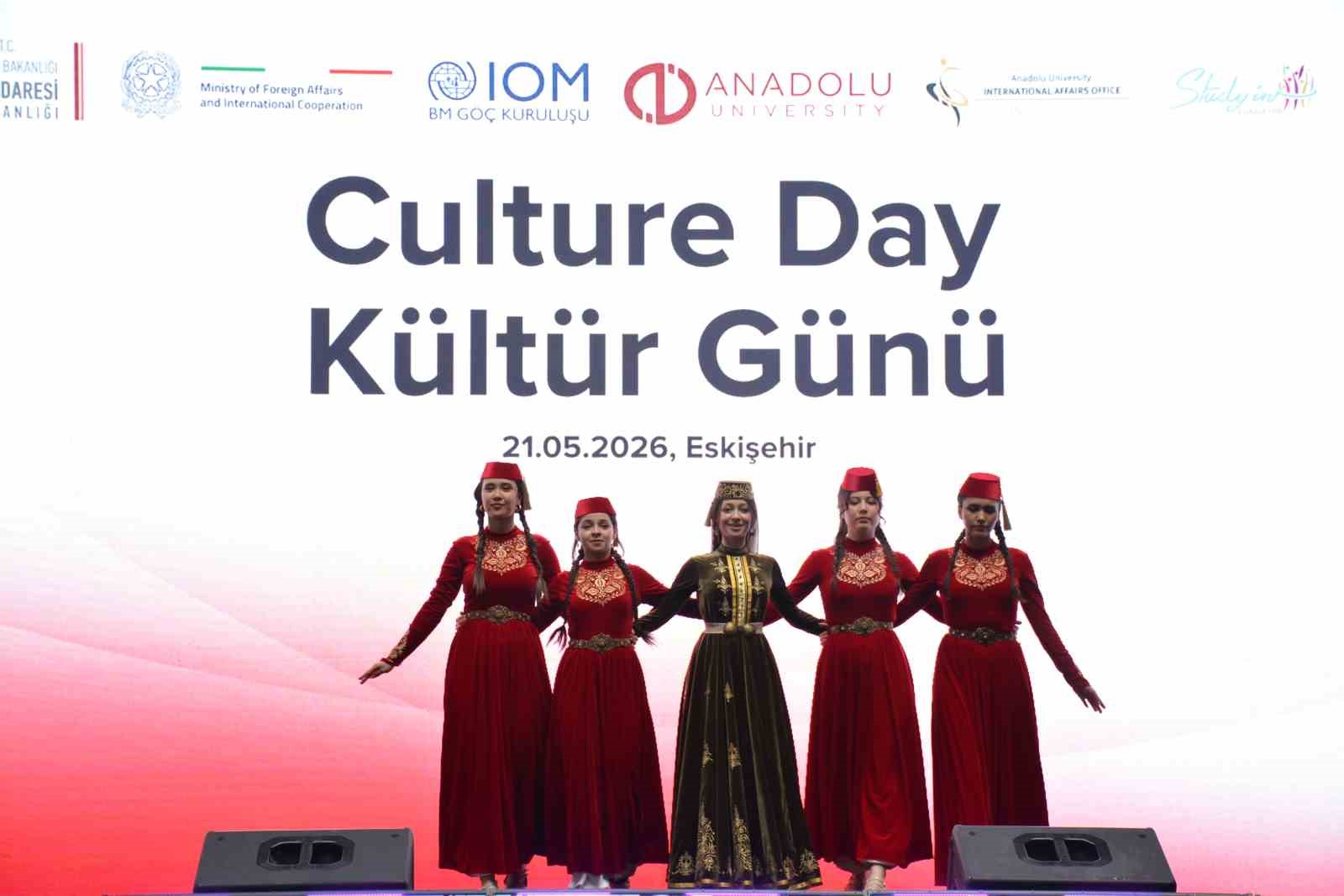 anadolu-universitesinde-kultur-bulusmasi