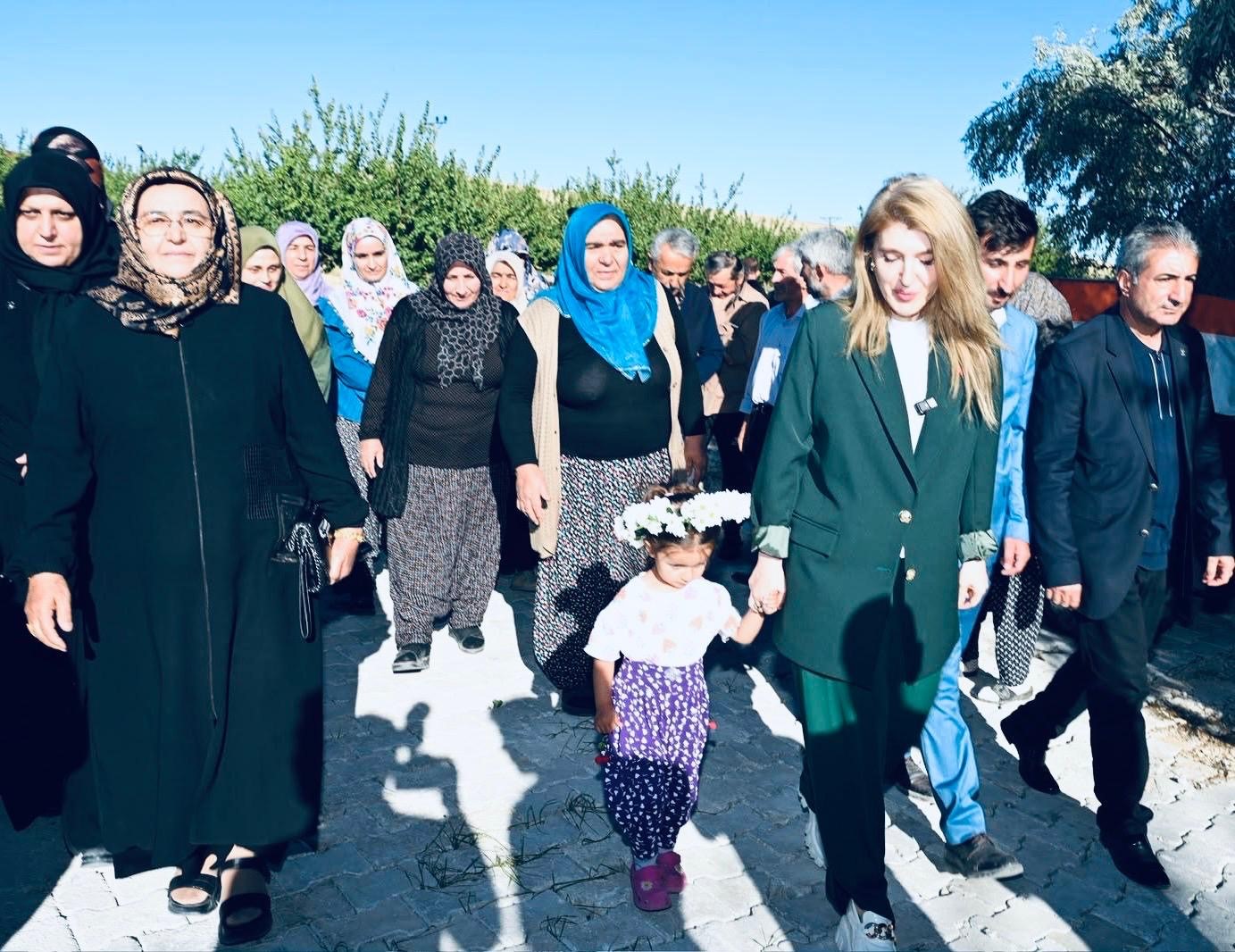 milletvekili-olmeztoprak-tan-darende-de-resmi-temaslar