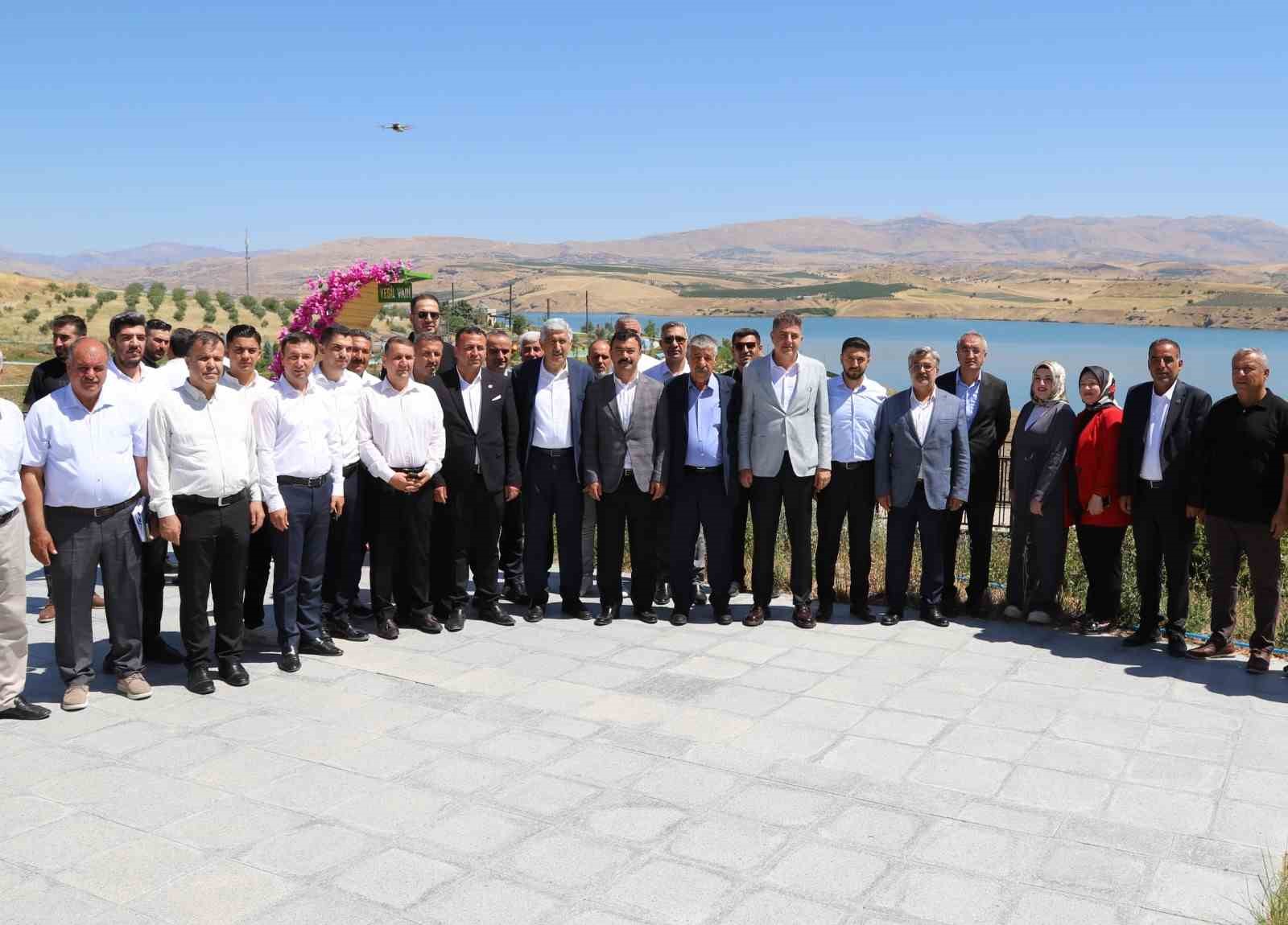 kahta-millet-bahcesi-ilcenin-sosyal-yasamina-deger-katiyor