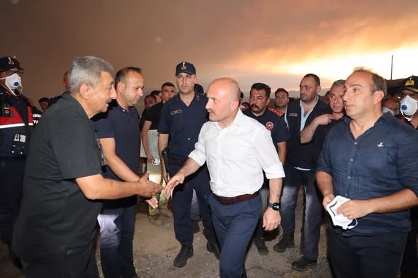 aydin-valisi-varol-yangin-bolgesinde-incelemelerde-bulundu