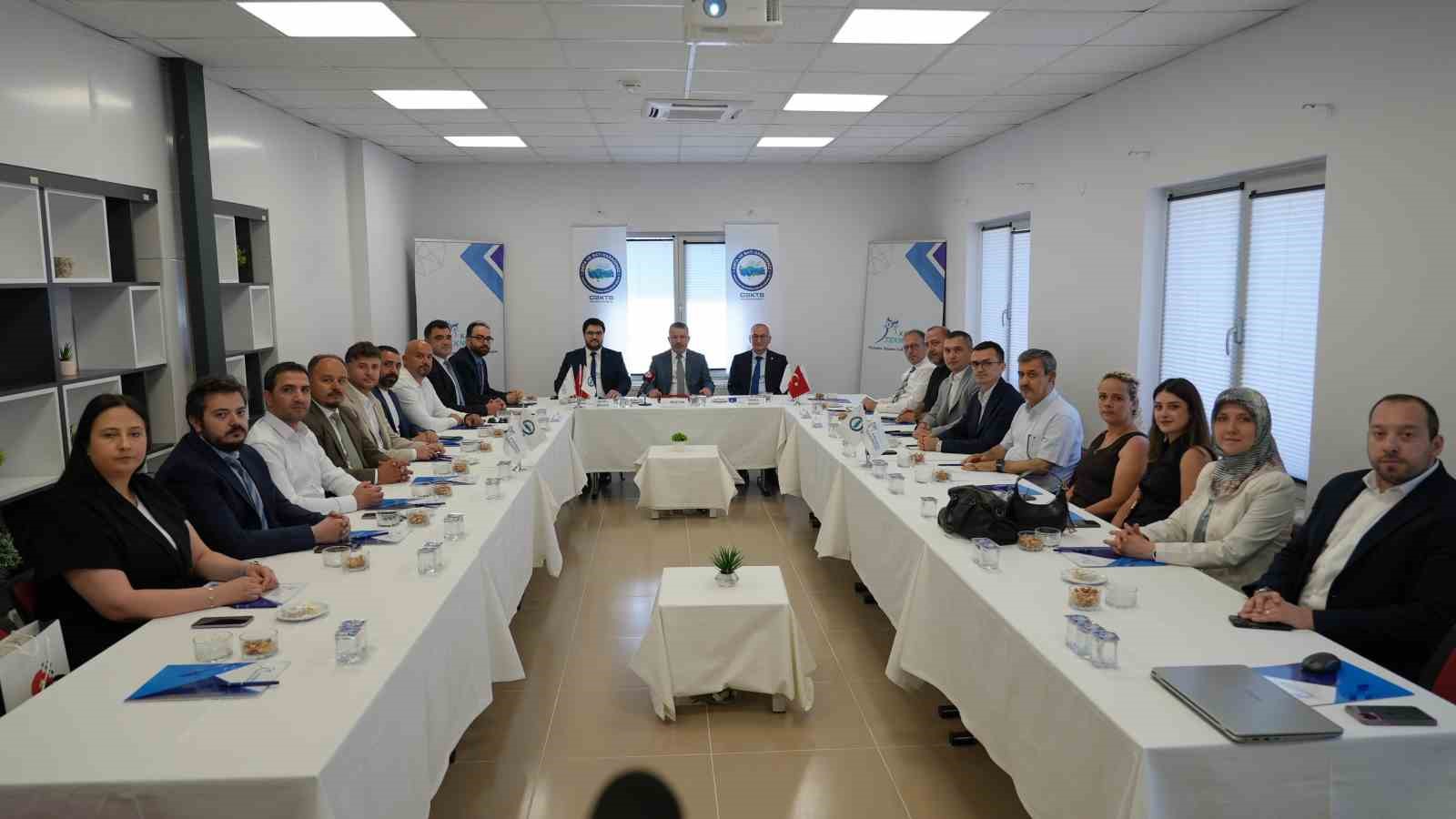 karabuk-teknokent-bolgesel-koordinasyon-toplantisi-na-ev-sahipligi-yapti