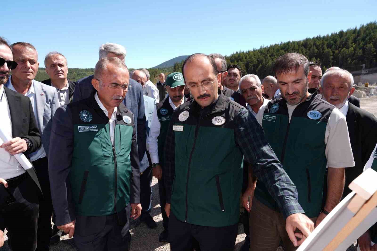 dsi-genel-muduru-balta-148-bin-350-dekar-araziyi-sulayacak-tekke-baraji-ni-inceledi