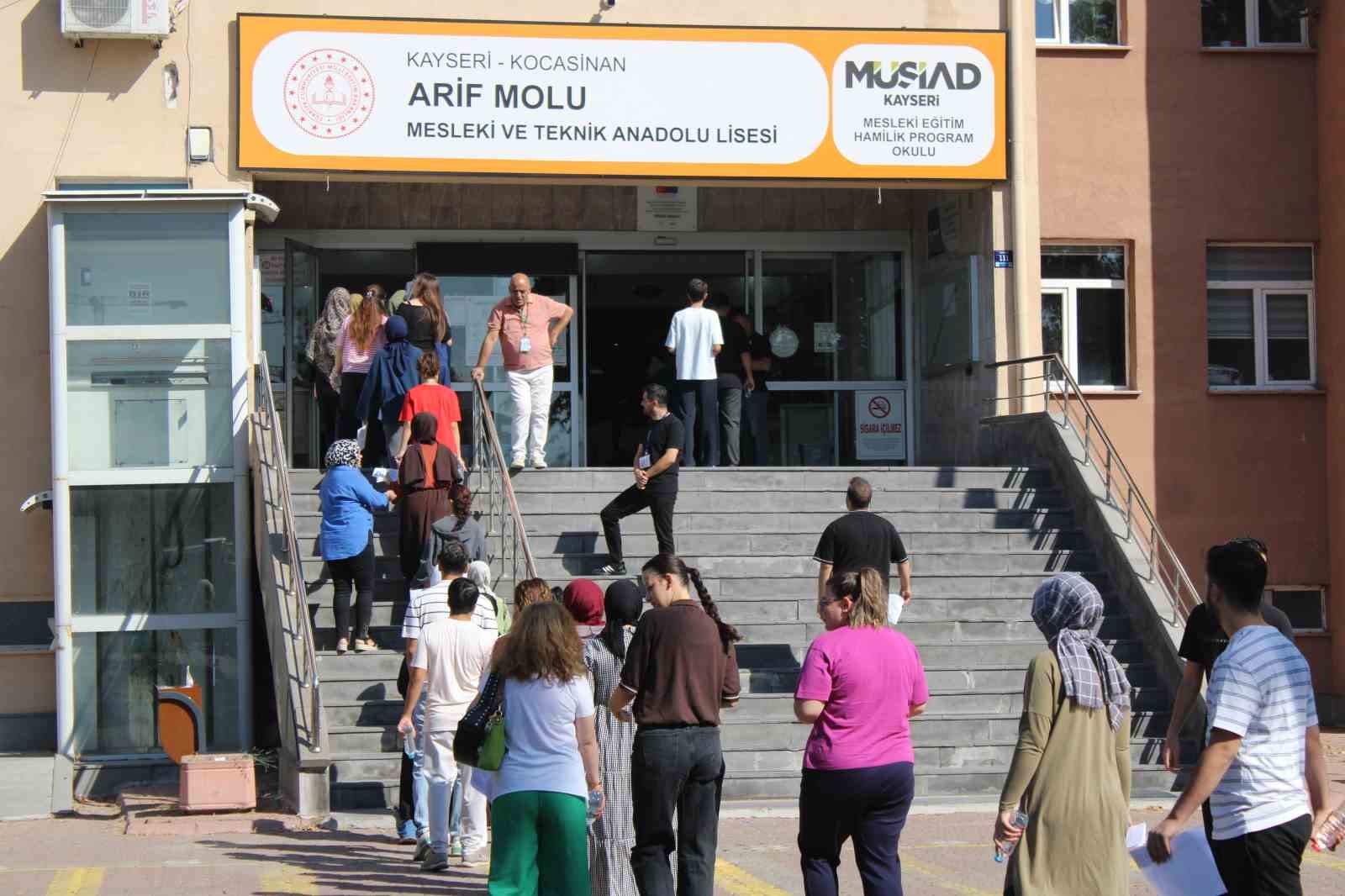 kayseri-de-kpss-heyecani