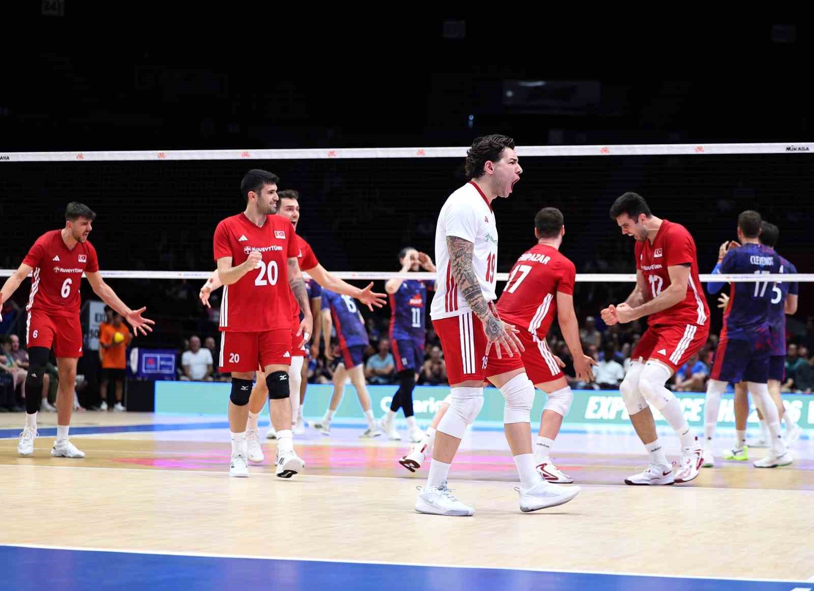 a-milli-erkek-voleybol-takimi-fransa-yi-3-0-maglup-etti