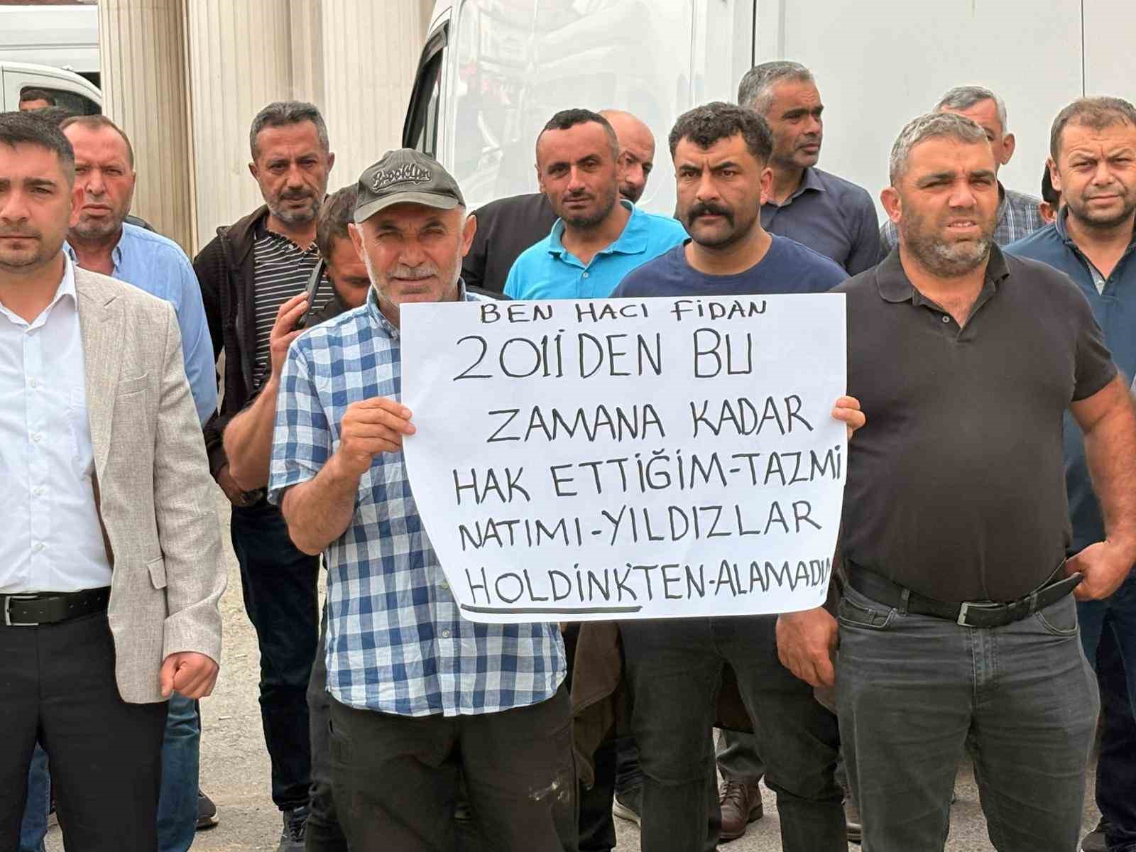 yozgat-ta-4-aydir-maaslarini-alamadiklarini-ileri-suren-maden-iscileri-isvereni-protesto-etti