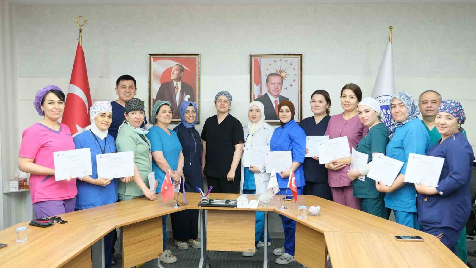 ozbekistanli-saglik-profesyonellerine-destek