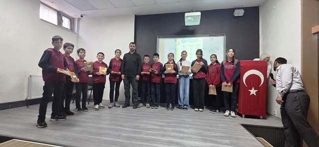 genc-yurekler-peygamberimizi-anlamak-icin-yaristi
