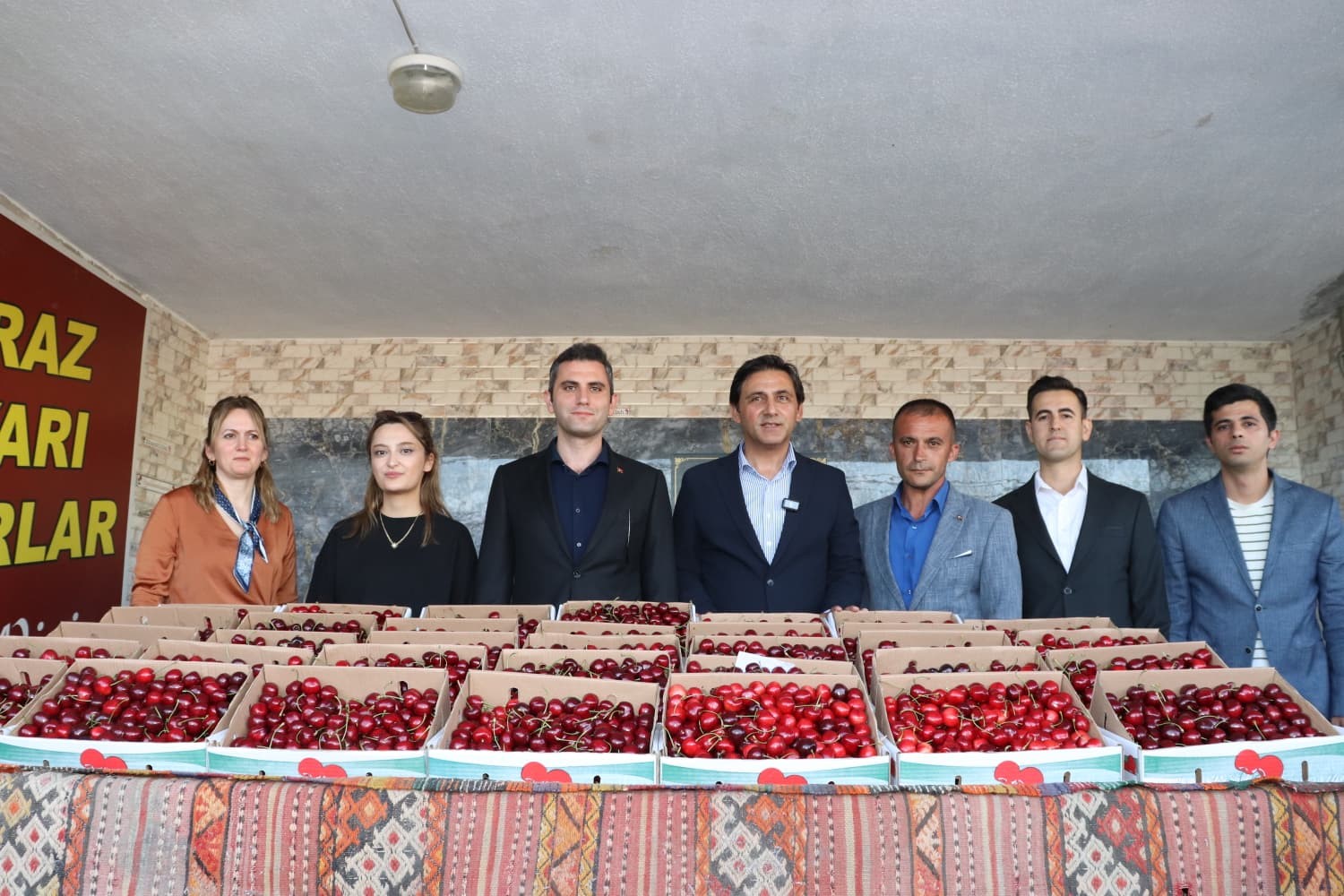 selendi-de-kirazin-en-iyisi-secildi