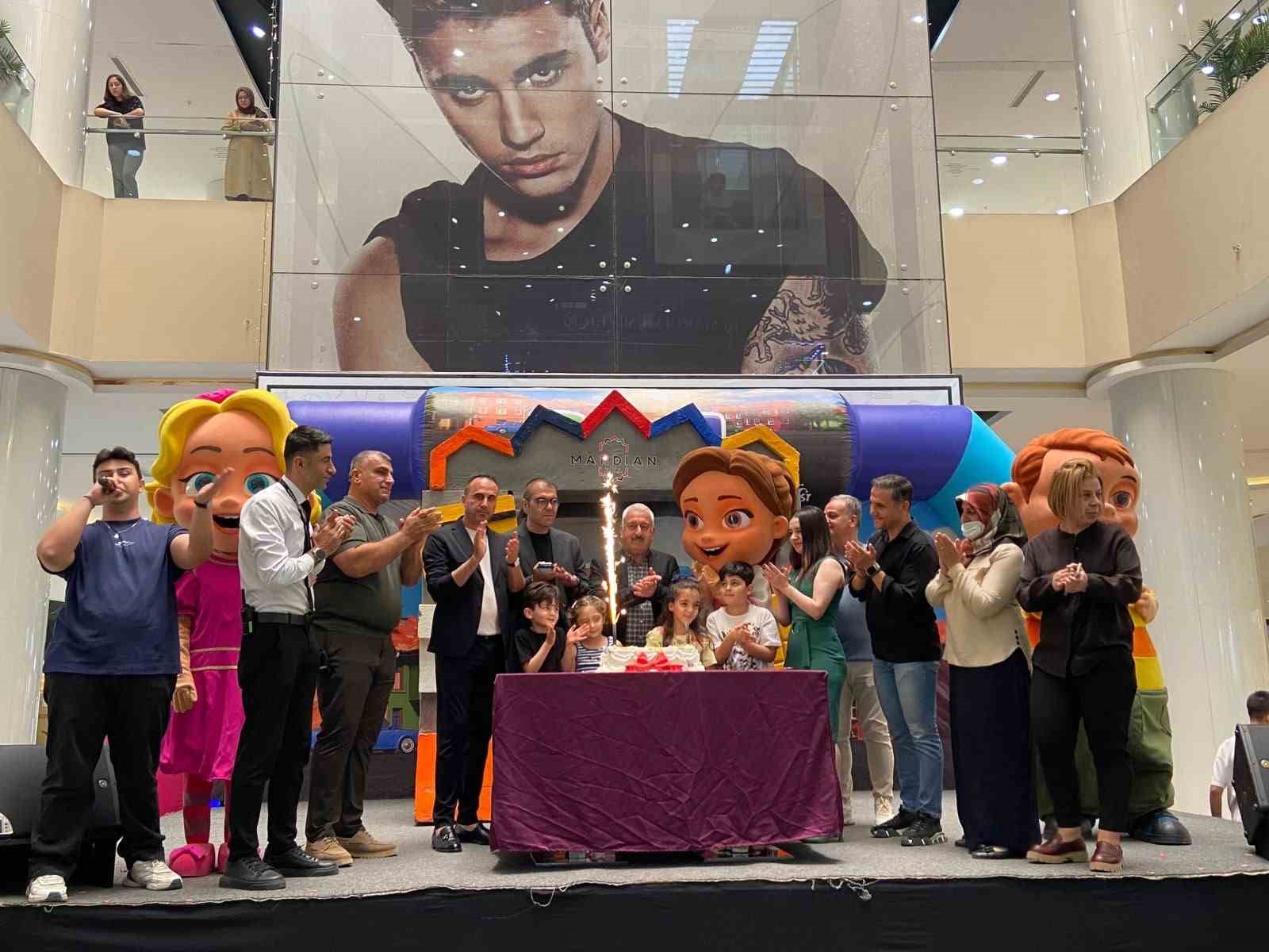 mardian-mall-6-nci-yasini-coskuyla-kutladi