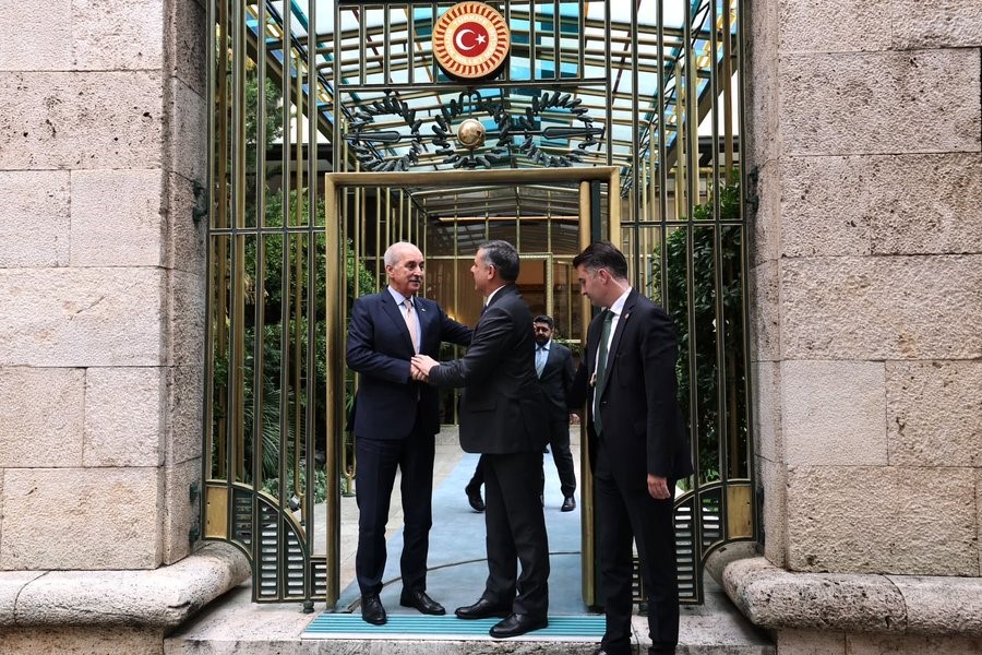 bakan-ciftci-tbmm-baskani-kurtulmus-u-ziyaret-etti