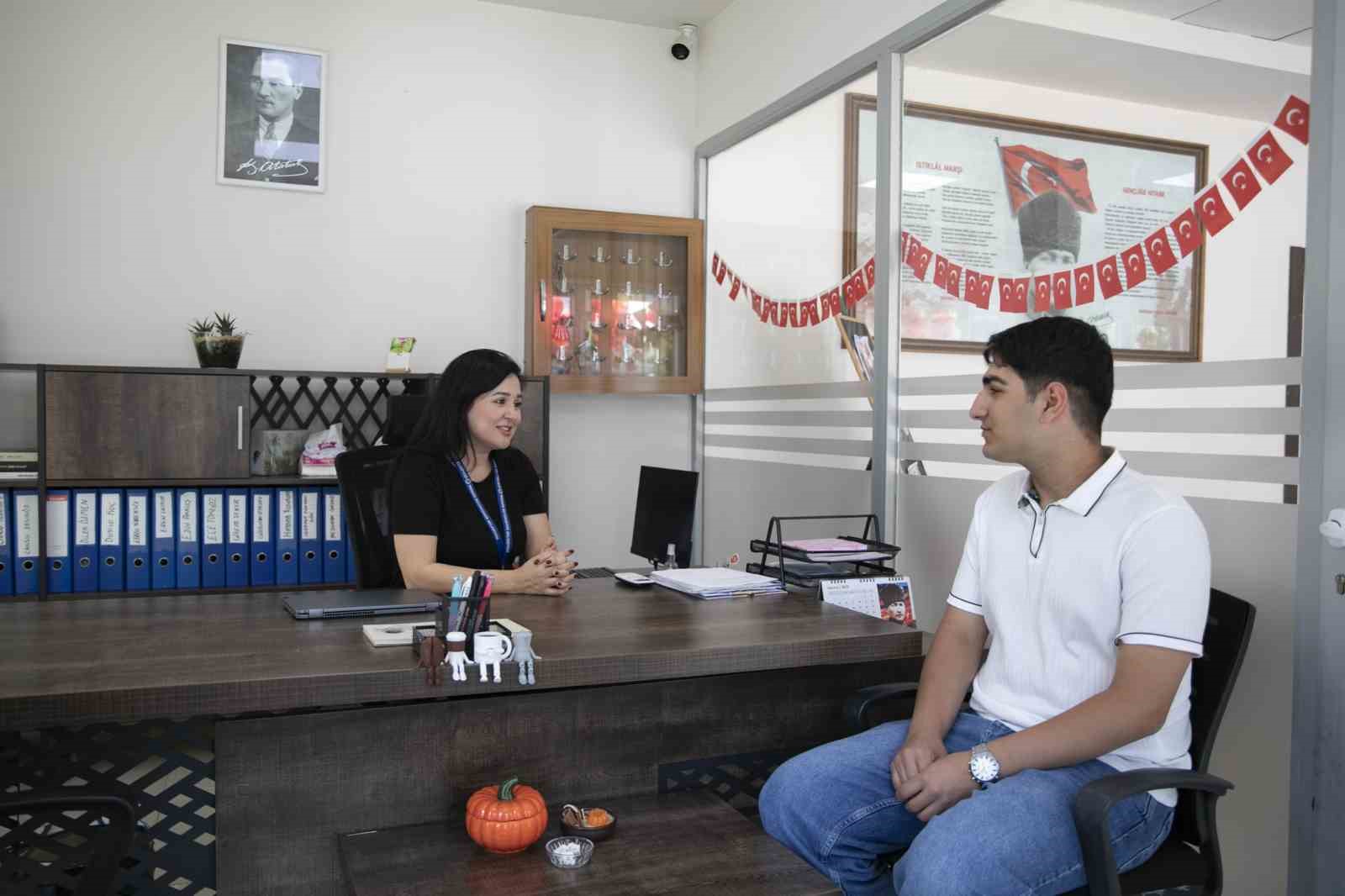 mersin-de-ucretsiz-kurs-merkezlerinde-sinav-hazirligina-rehberlik-destegi