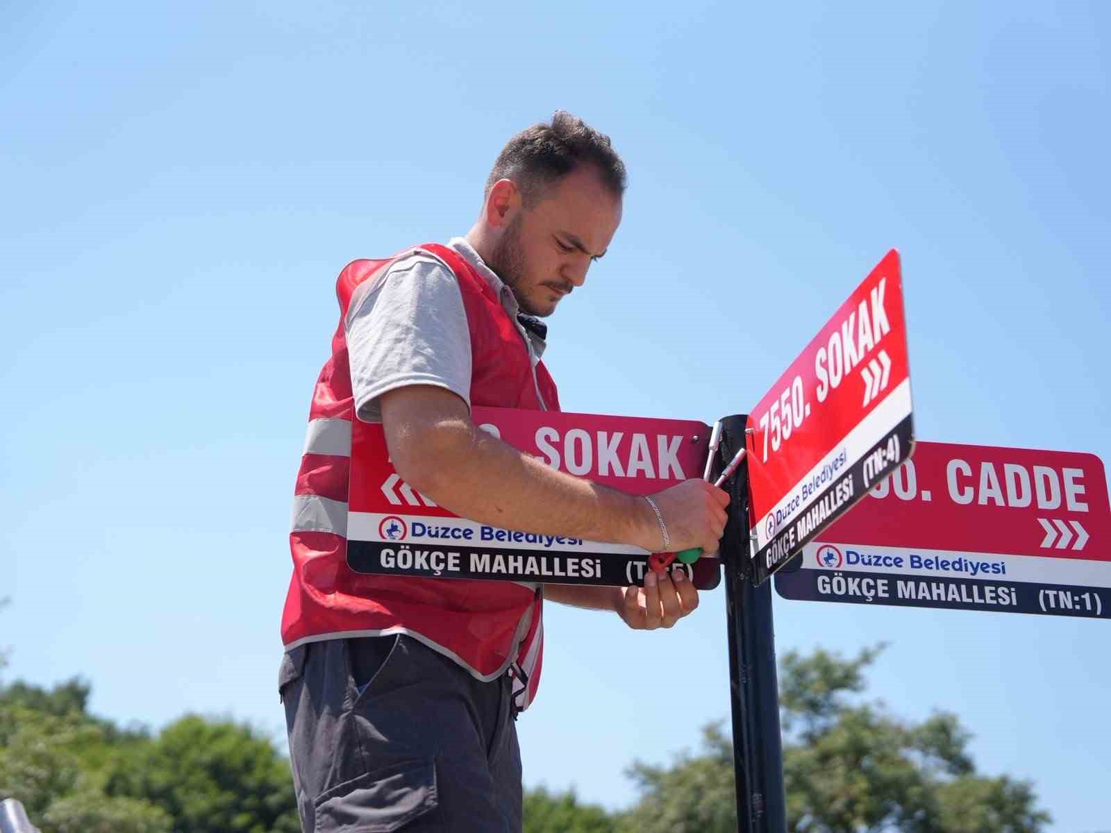 durak-ve-sokak-tabelasi-talepleri-yerine-getirildi
