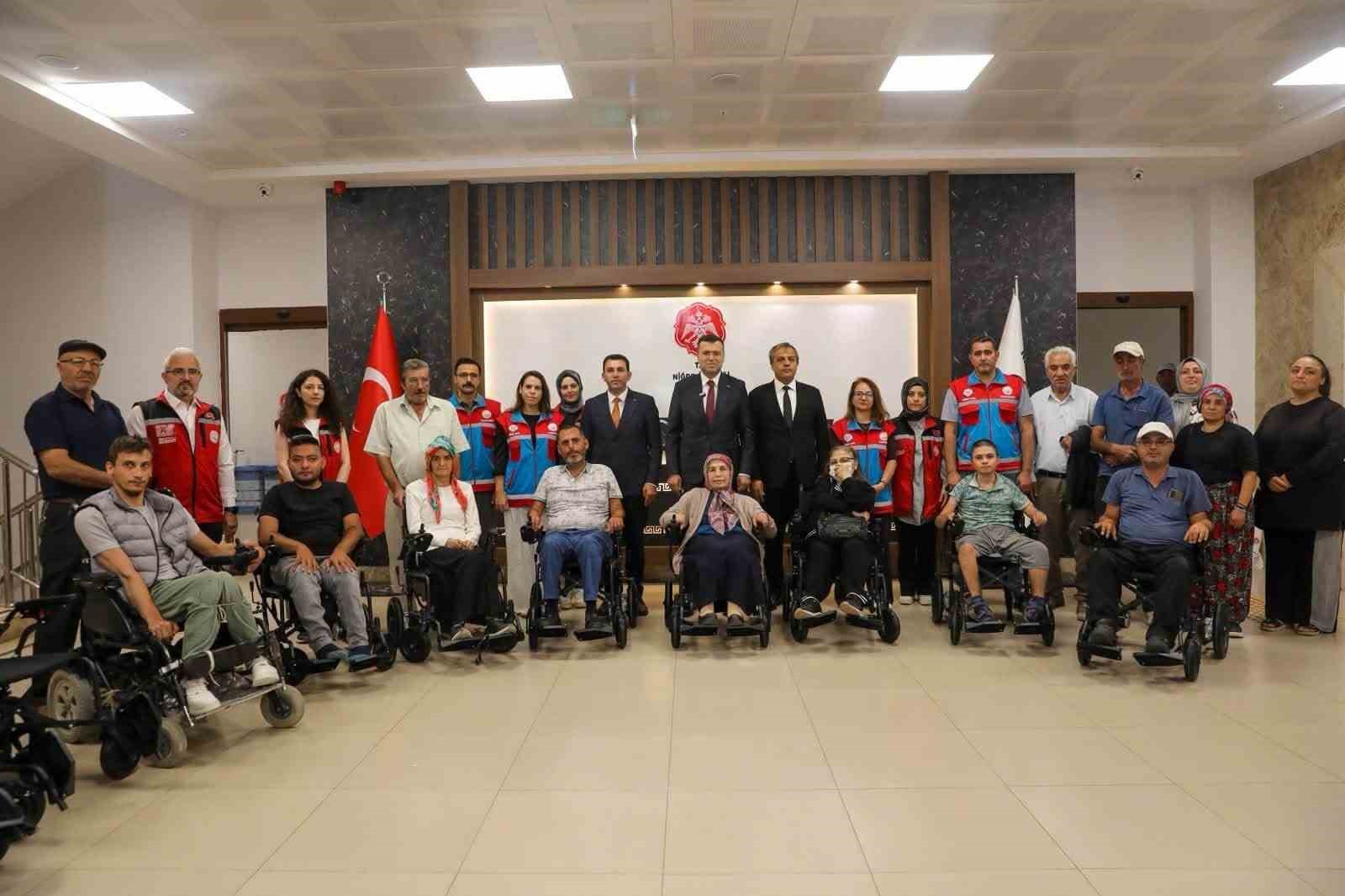 nigde-de-engelli-vatandaslara-21-akulu-tekerlekli-sandalye-destegi