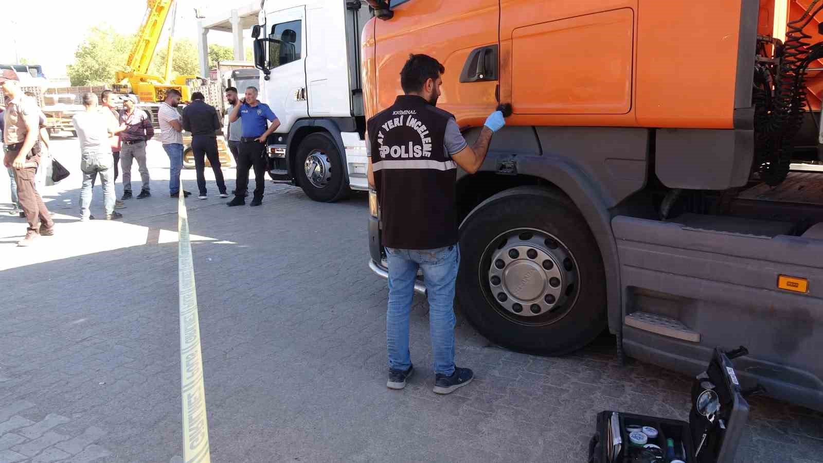 malatya-da-cinayetin-azmettiricisi-olarak-gordugu-akrabasina-tirla-carpti-1-tutuklama