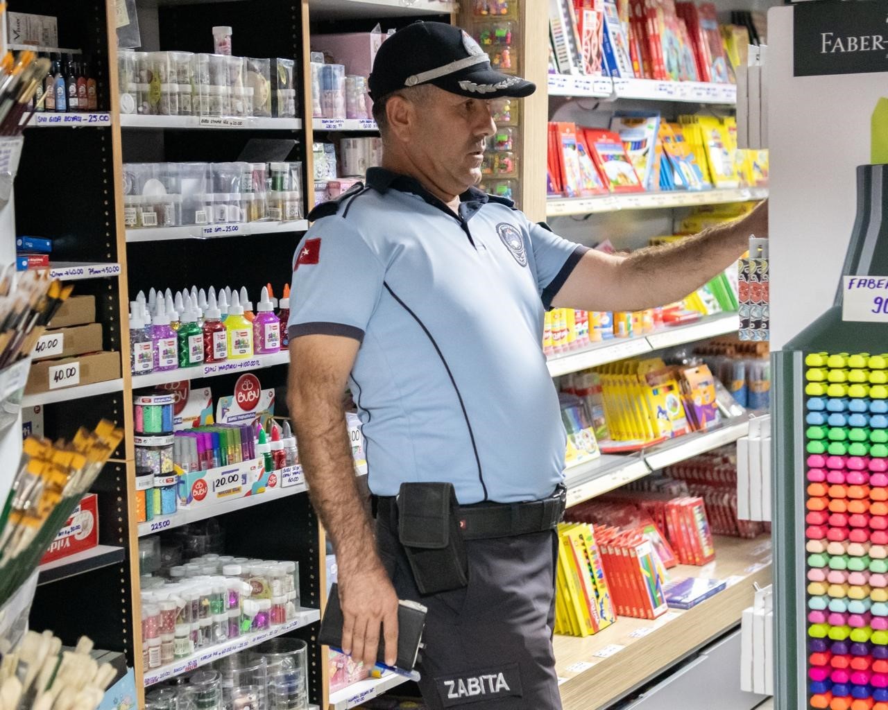kusadasi-belediyesi-nden-kirtasiyelere-siki-denetim