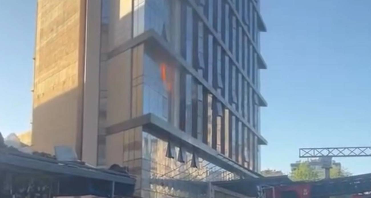 Diyarbakır’da inşaat halindeki otelde yangın: 13 kişi dumandan etkilendi