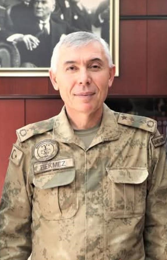 antalya-il-jandarma-komutanligina-tumgeneral-huseyin-bekmez-atandi