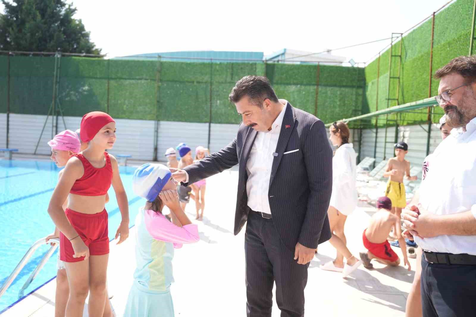 yenisehir-belediyesi-yaz-donemi-yuzme-kursu-tamamlandi