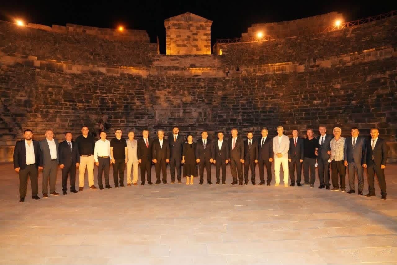 seydikemer-belediyesi-meclisi-tlos-antik-kenti-nde-toplandi