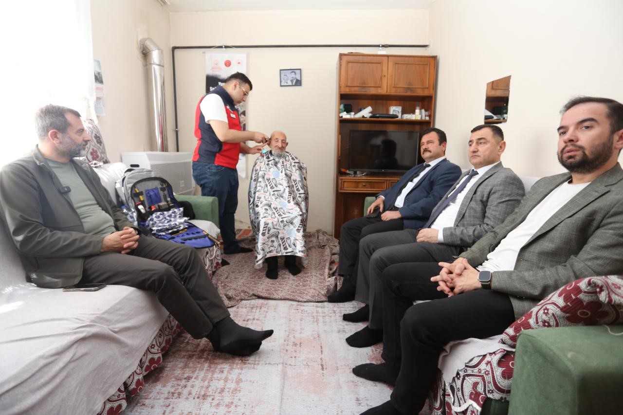 gursu-da-cocuklara-destek-buyuklere-vefa