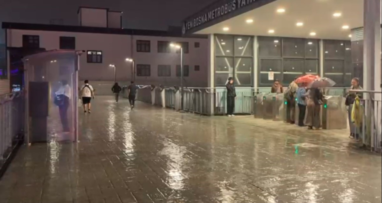 istanbul-da-yagmur-etkili-olmaya-basladi