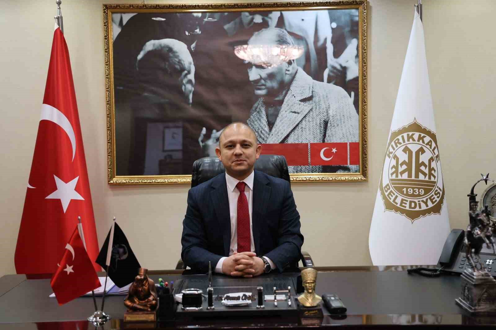 kirikkale-belediyesinden-bin-ogrenciye-2-milyon-liralik-kirtasiye-destegi