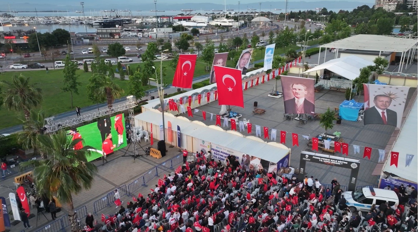 milli-mac-heyecani-pendik-sahili-nde-doyasiya-yasandi