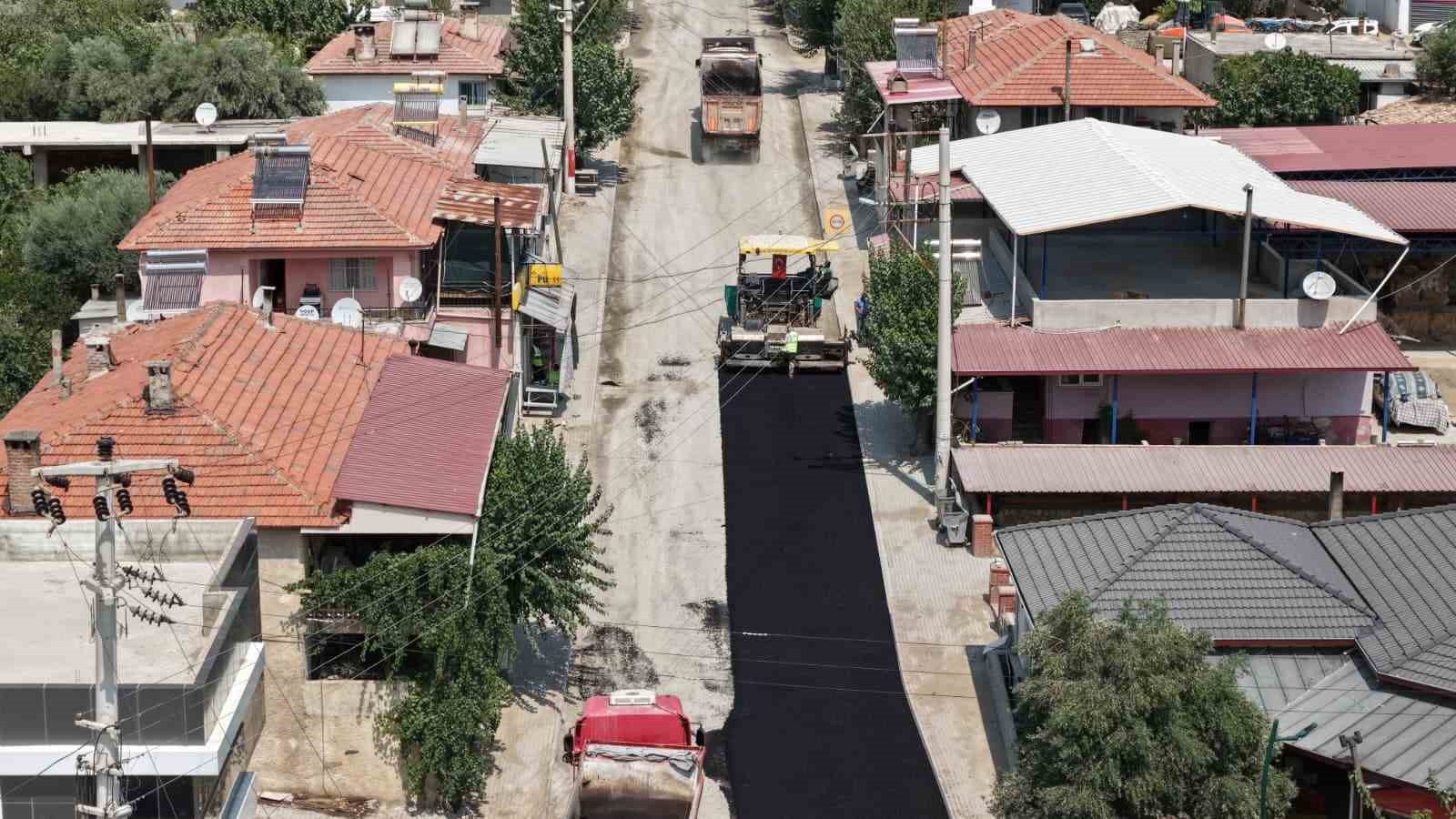 kuyucak-ta-gencelli-gencellidere-yolu-asfaltla-bulusuyor