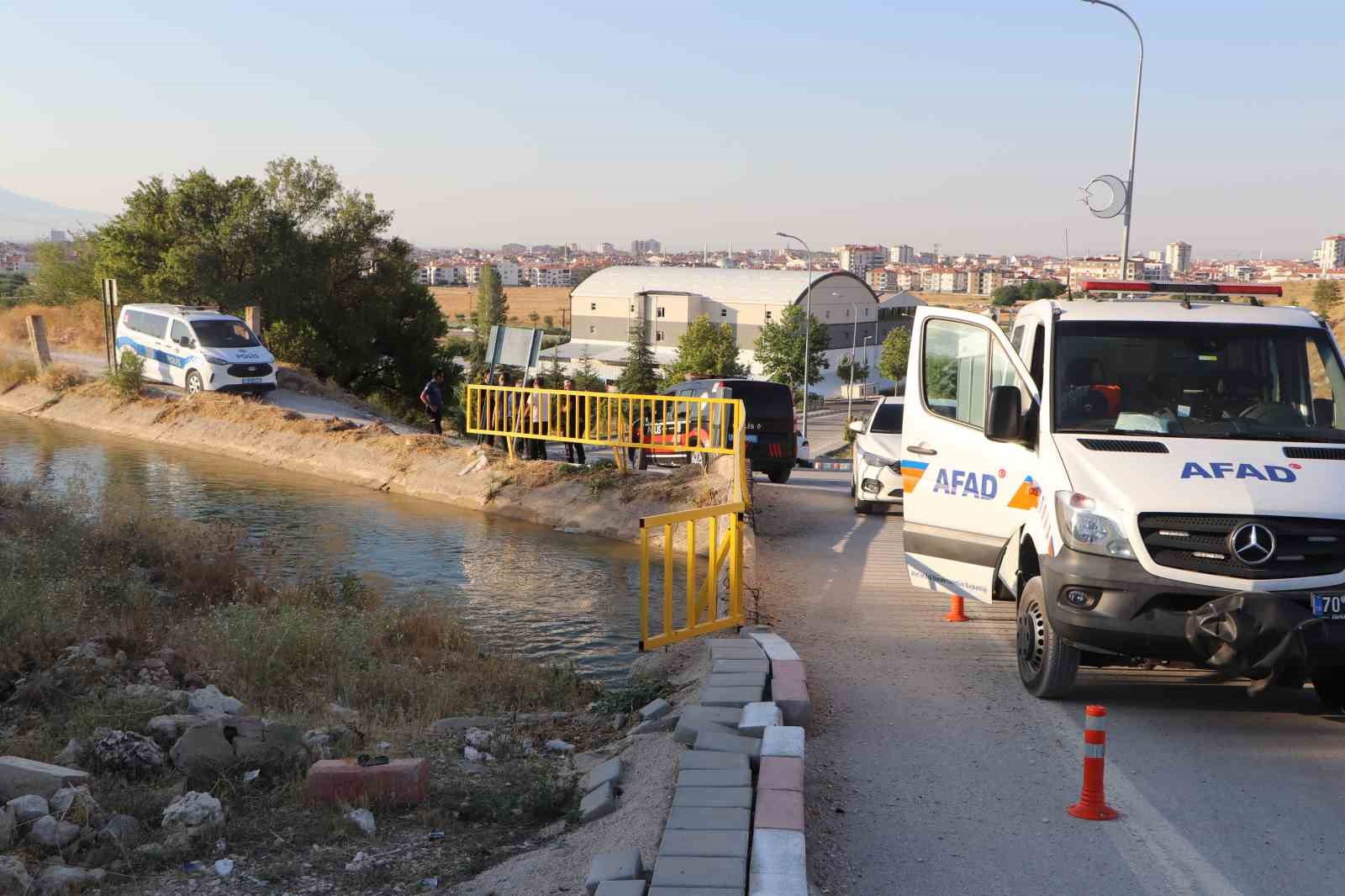 kanalda-akintiya-kapilan-2-cocugu-itfaiye-ve-afad-kurtardi