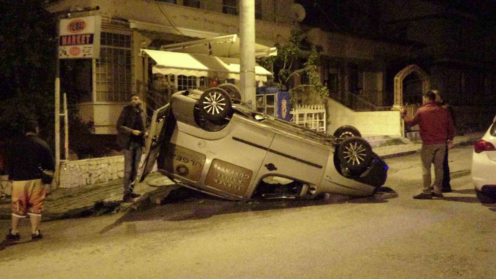 kaza-sonrasi-ters-donen-aractan-sizan-akaryakit-panige-neden-oldu