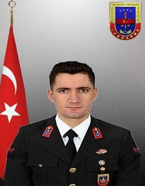 hali-saha-macinda-kalp-krizi-geciren-jandarma-hayatini-kaybetti