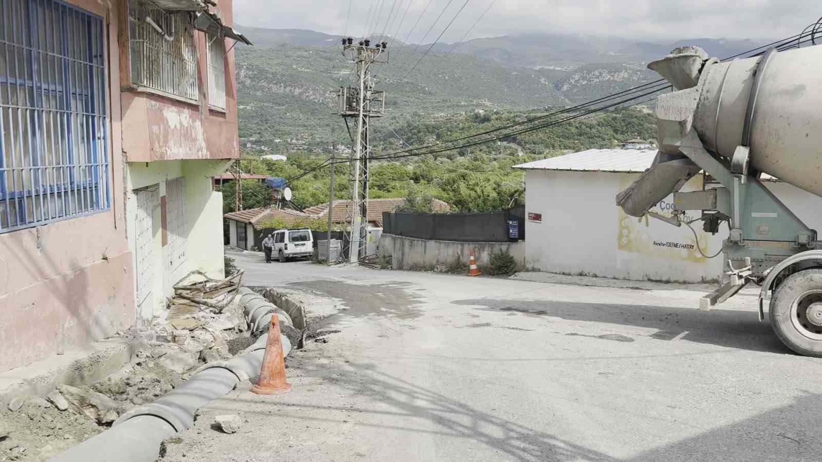 yola-beton-dokerek-ilerleyen-beton-mikserine-50-bin-tl-para-cezasi
