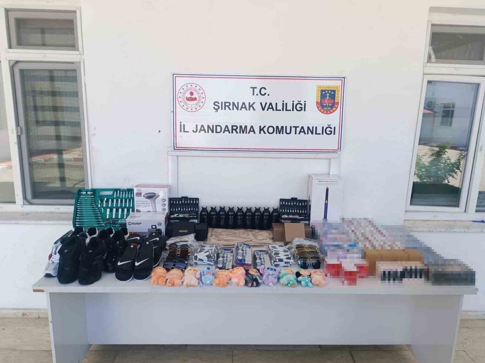 sirnak-ta-jandarmadan-kacakciliga-buyuk-darbe-8-milyon-liralik-kacak-urun-ele-gecirildi