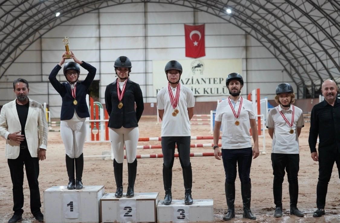 gkv-li-sporculardan-1-sampiyonluk-kupasi-ve-6-madalyayla-buyuk-basari