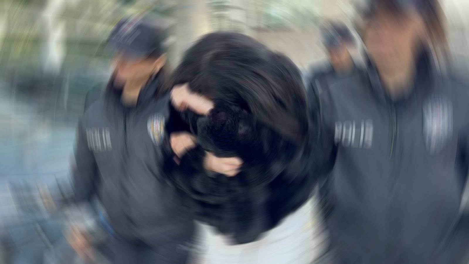 konya-da-basortulu-kadina-hakaret-ve-saldiriya-tutuklama