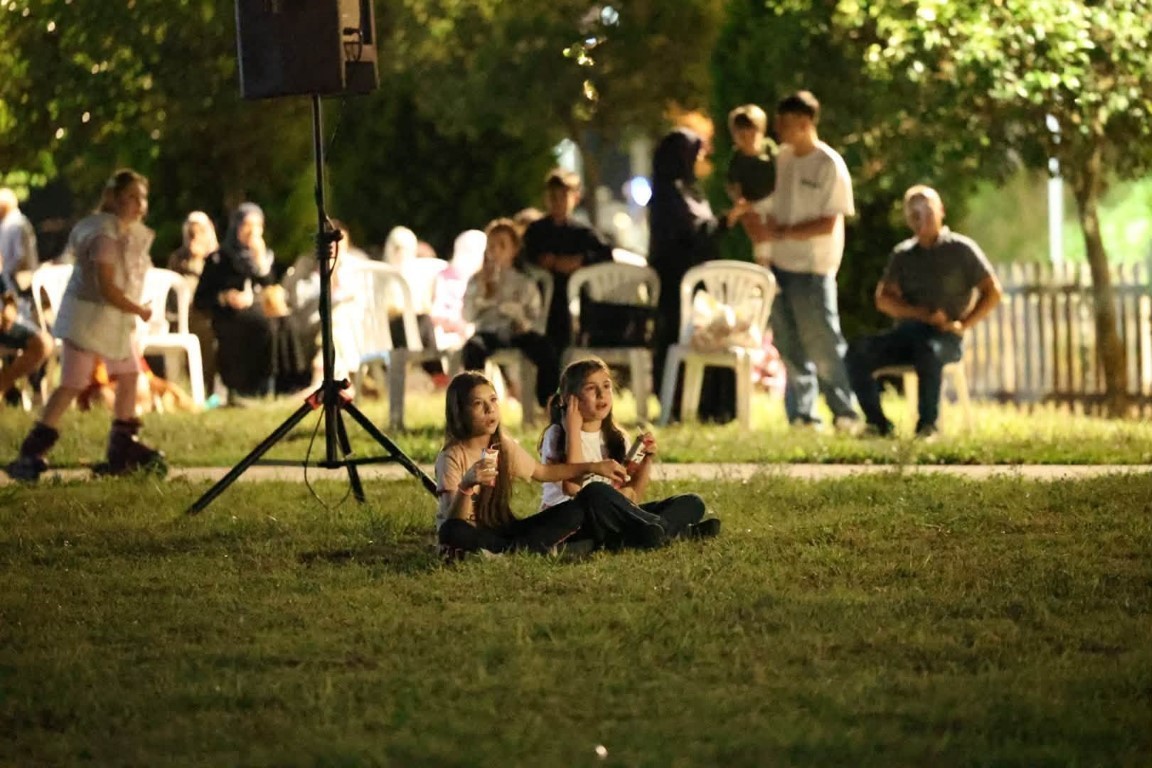 kartepe-de-acik-havada-sinema-keyfi
