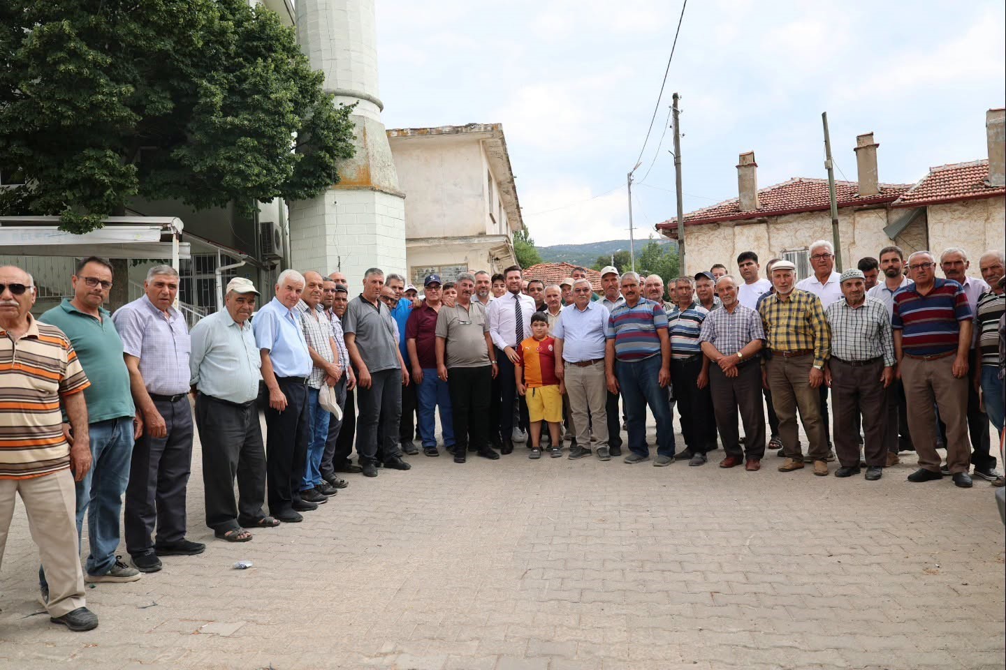 baskan-tatik-baharlar-sakinlerini-dinledi