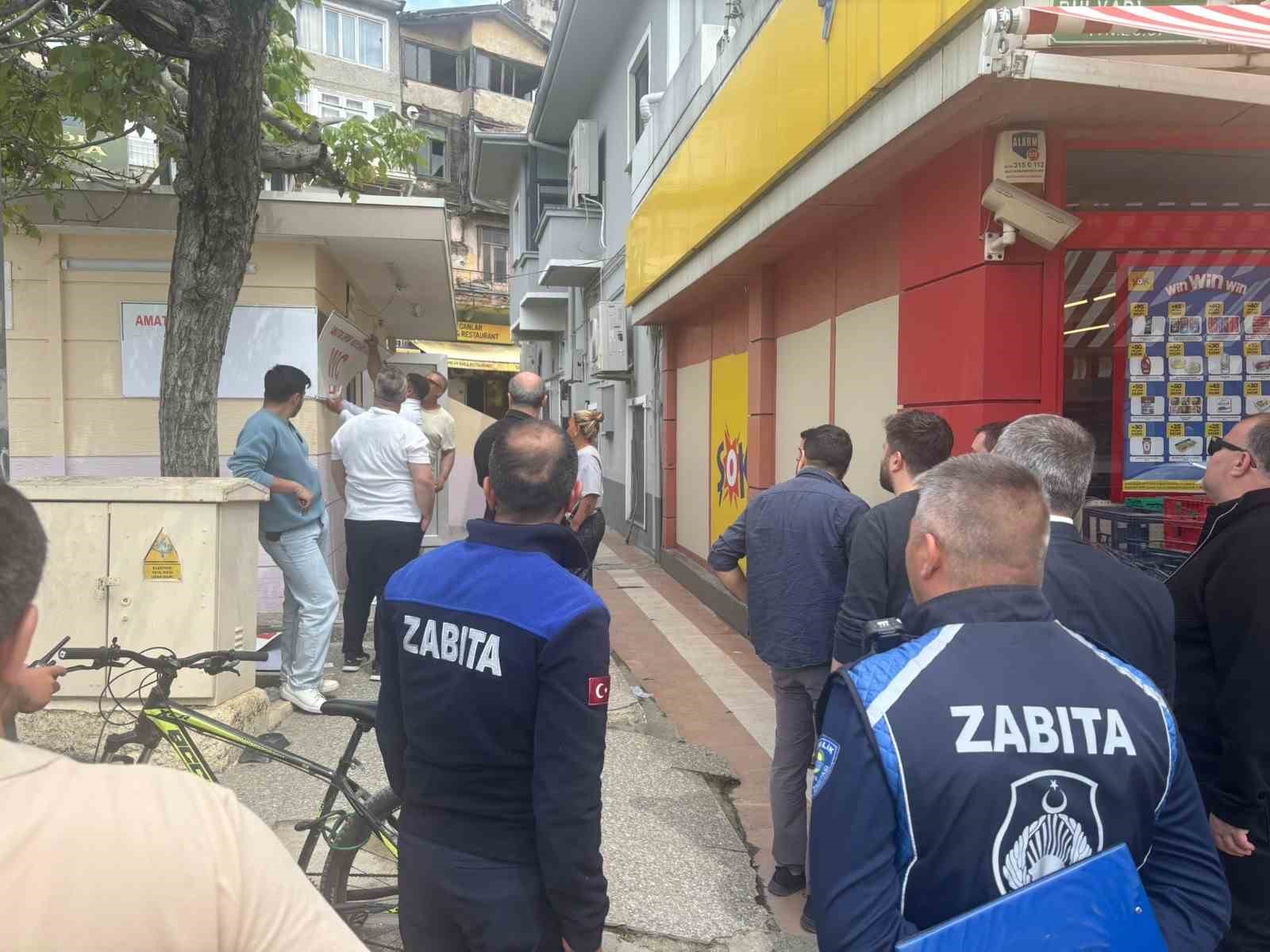 gemlik-te-isgal-edilen-otopark-ve-tuvaletlere-kaymakamlik-mudahalesi