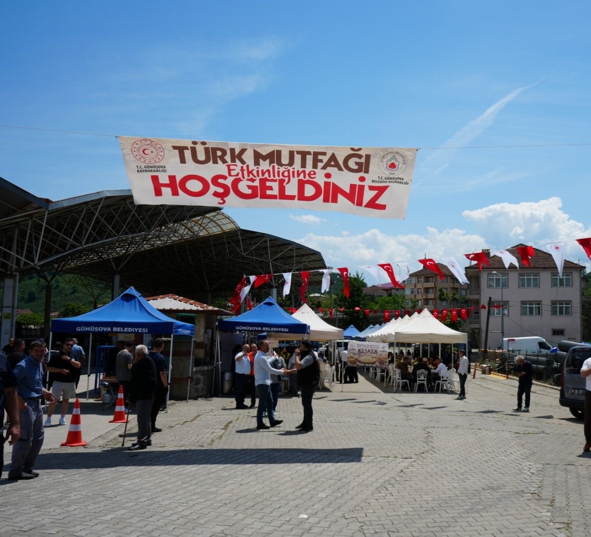 gumusova-da-keskek-etkinligi-duzenlendi