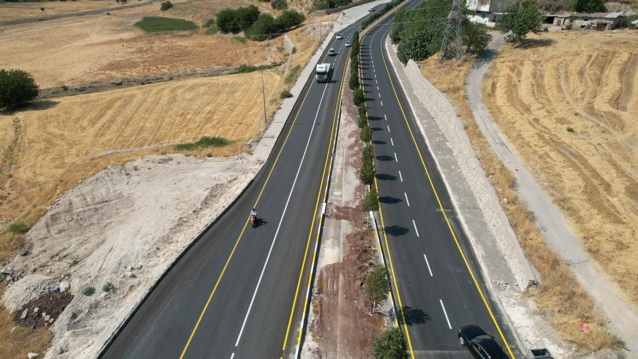 adiyaman-da-yollar-yenileniyor