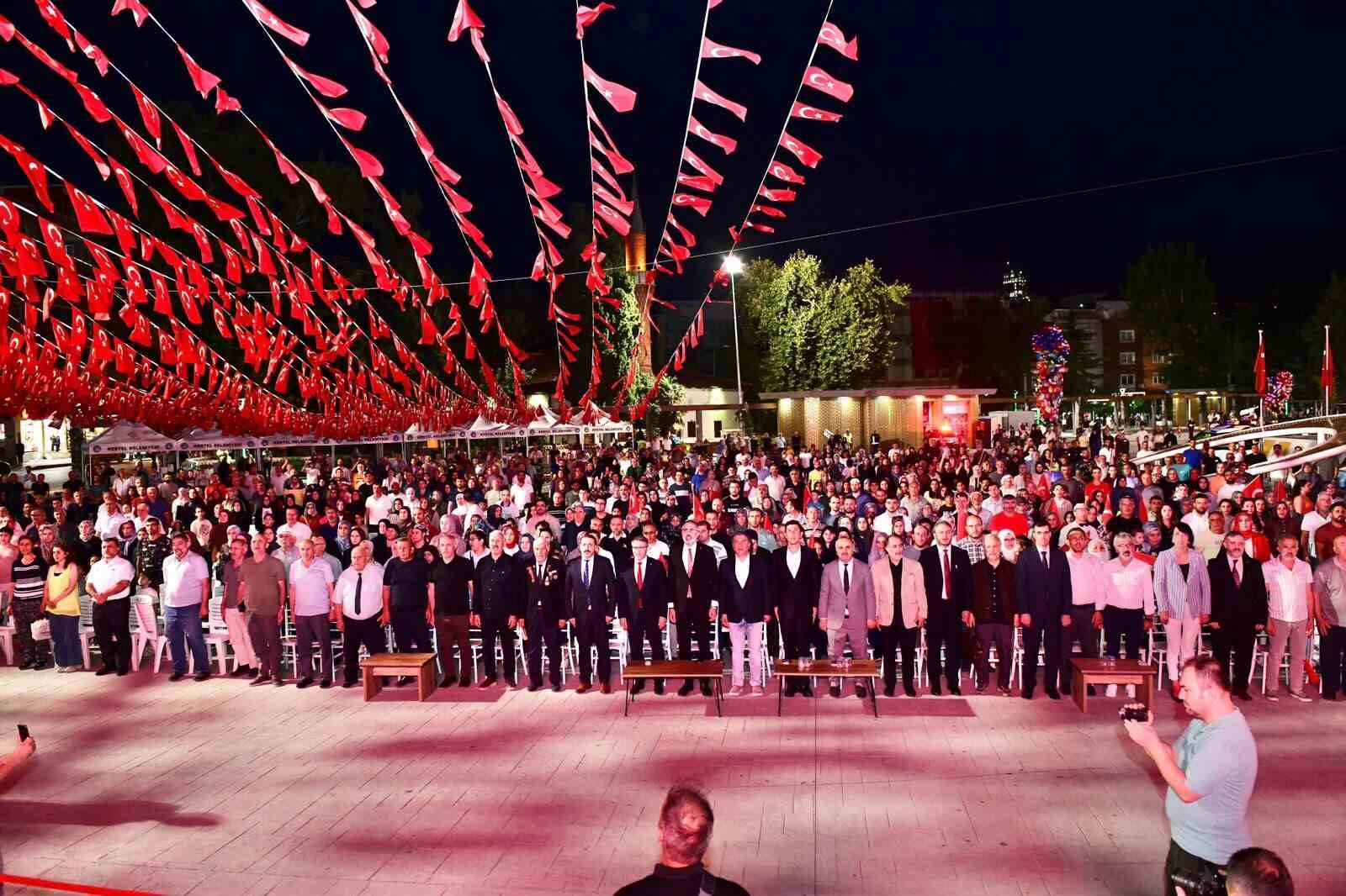 kestel-belediyesi-15-temmuz-ruhunu-meydan-kestel-de-yasatti