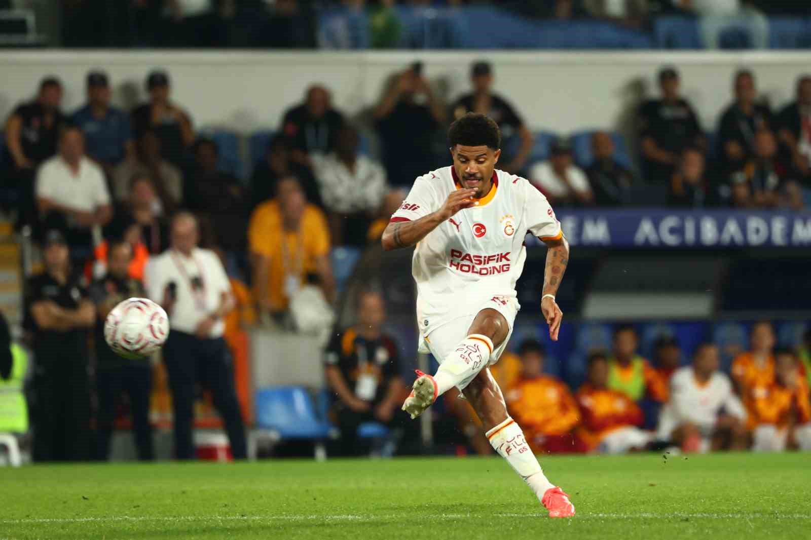 galatasaray-da-galibiyet-golu-gabriel-sara-dan