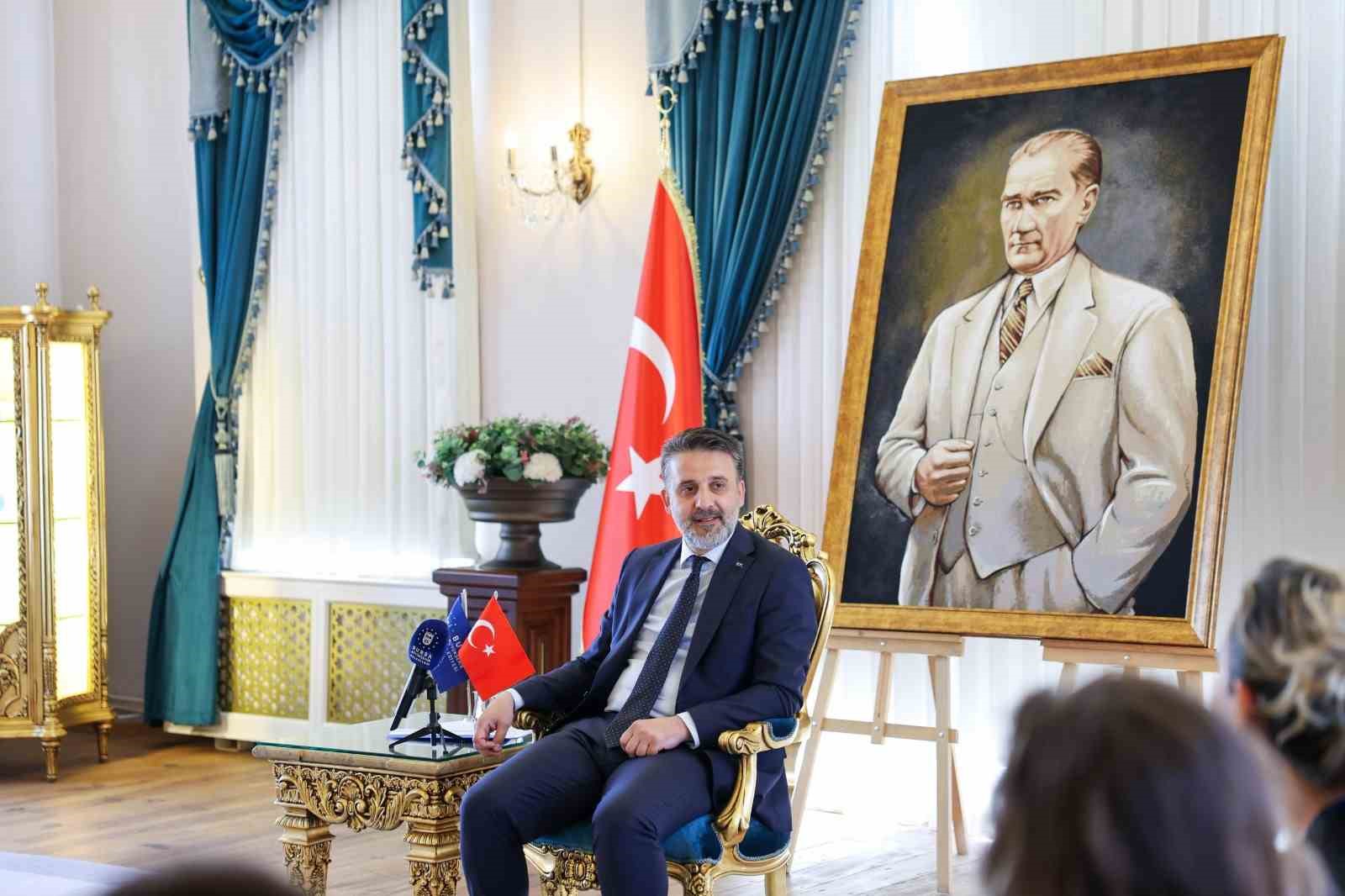 altin-karagoz-ekiplerinden-baskan-vekili-biba-ya-ziyaret