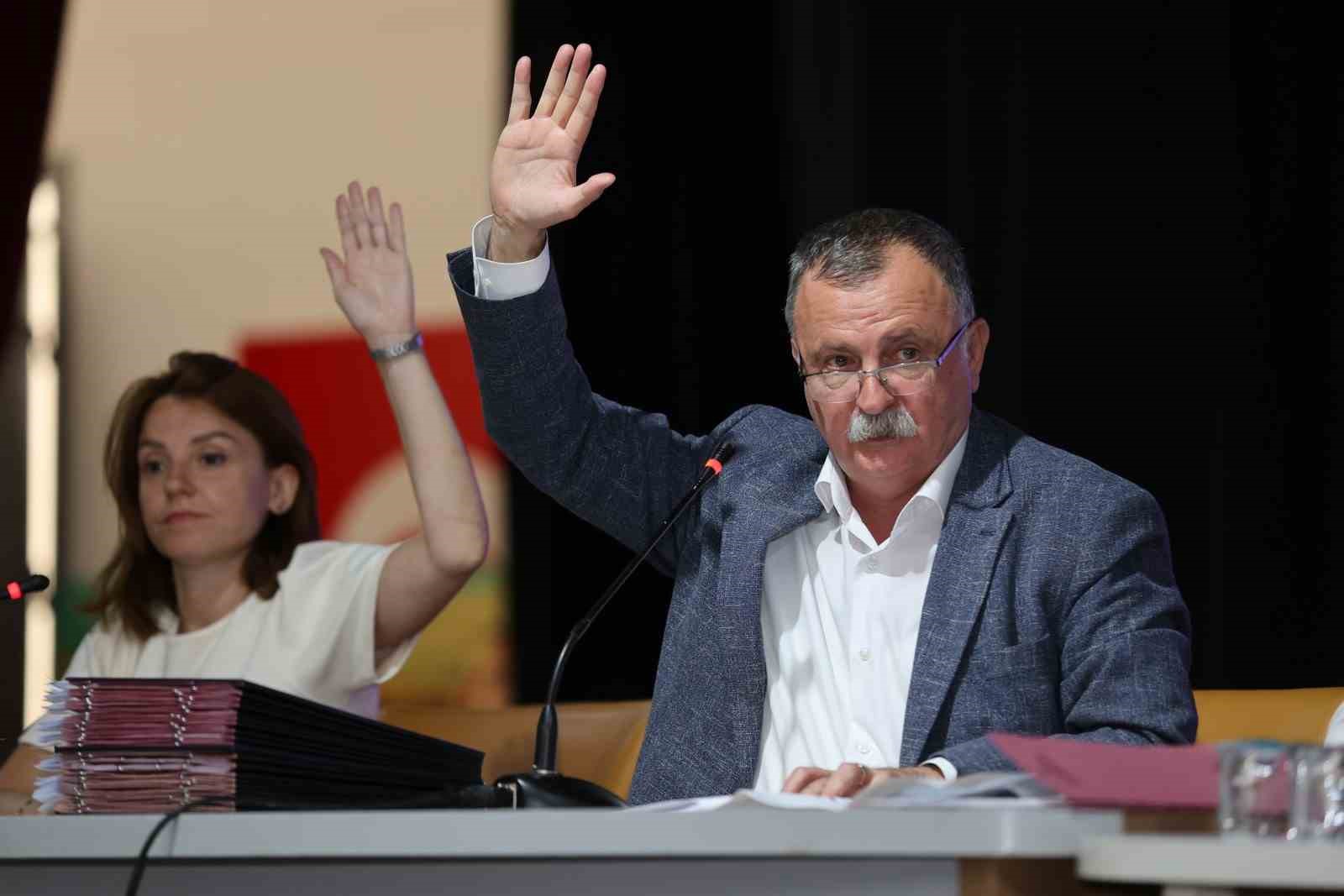 yunusemre-meclisi-nden-hizmet-odakli-kararlar