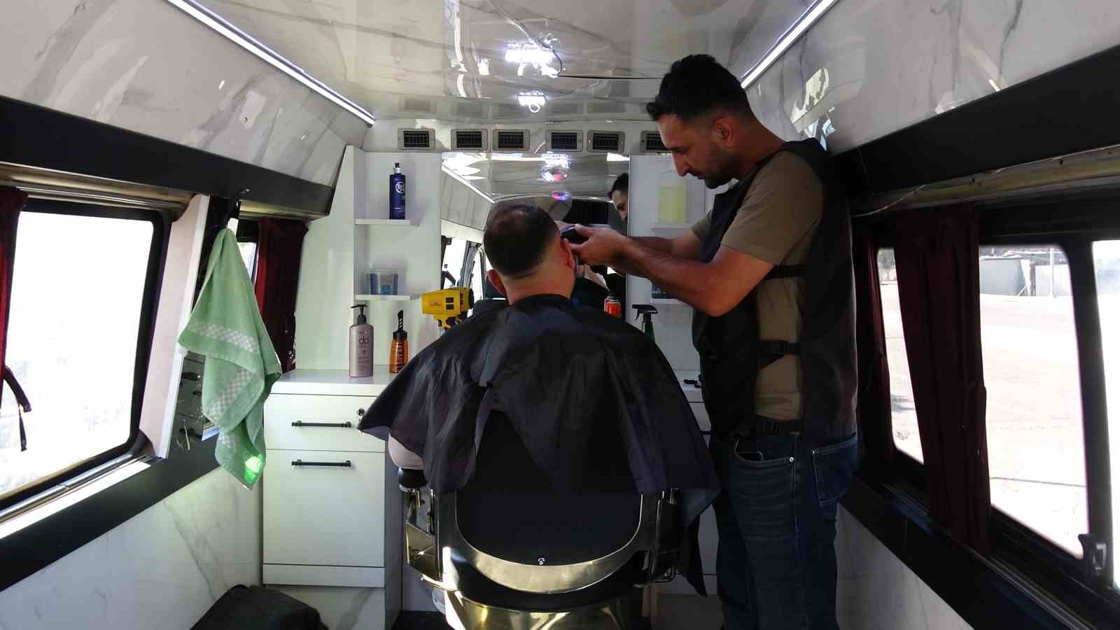 uzman-cavuslugu-birakip-mobil-berber-oldu