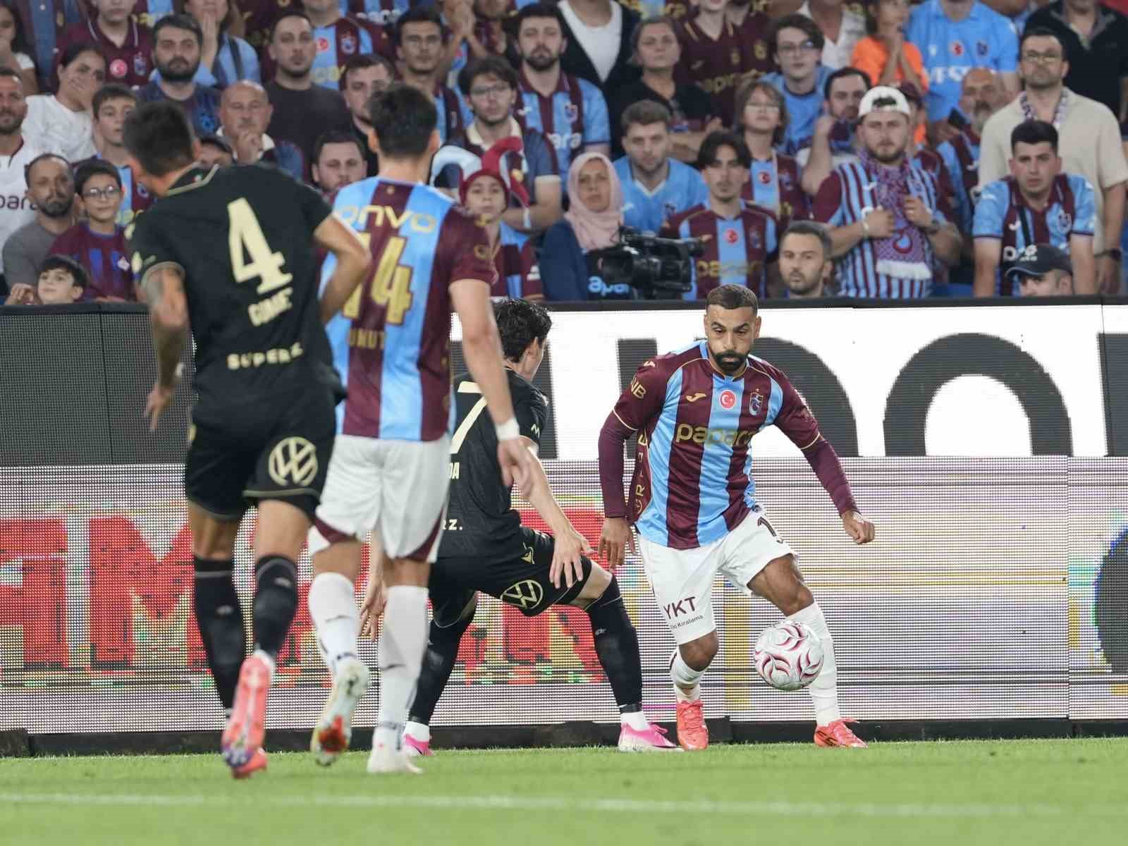 uefa-avrupa-ligi-trabzonspor-0-ferencvaros-1-ilk-yari