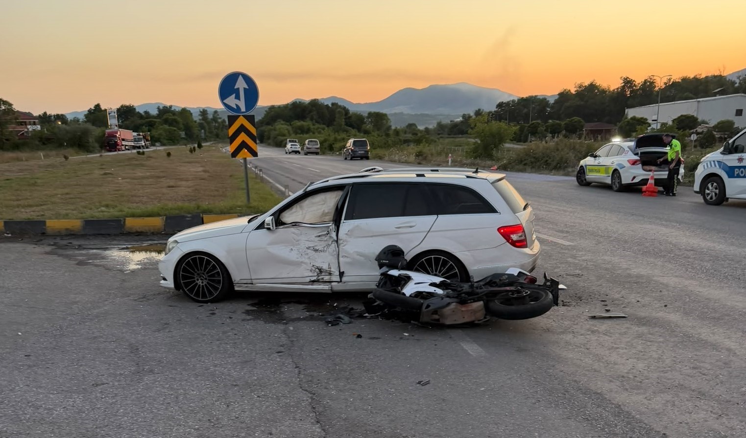zonguldak-ta-kazada-motosiklet-surucusu-hayatini-kaybetti