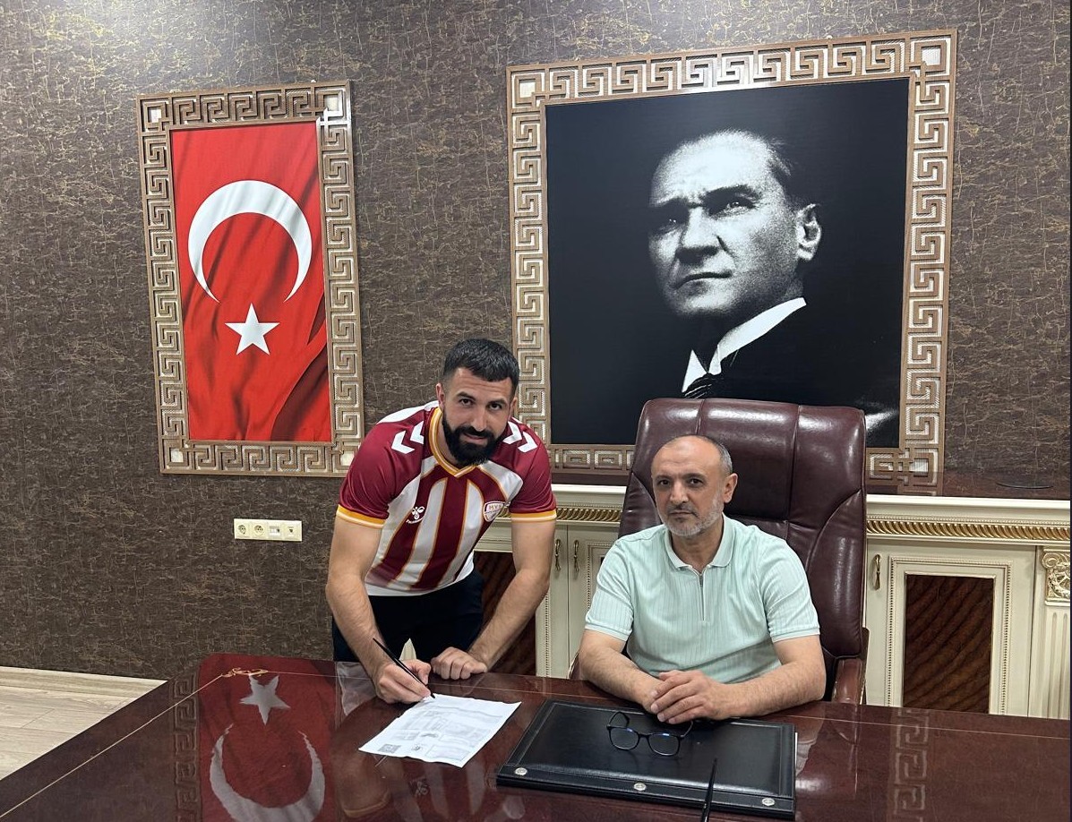 malatya-yesilyurt-spor-koray-uzun-u-kadrosuna-katti
