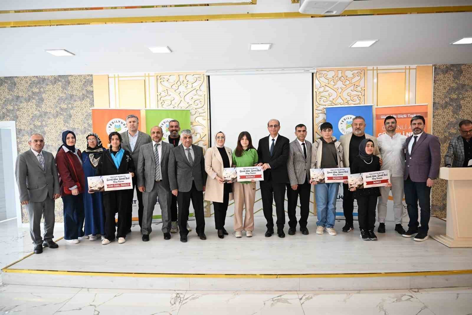 guvenli-ailem-guvenli-nesil-hikaye-yarismasinda-oduller-sahiplerini-buldu
